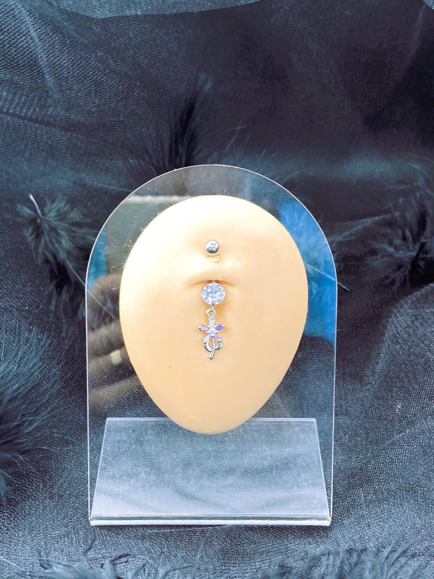 CERRAHİ ÇELİK GÜMÜŞ RENGİ GÖBEK PİERCİNG KÜPE