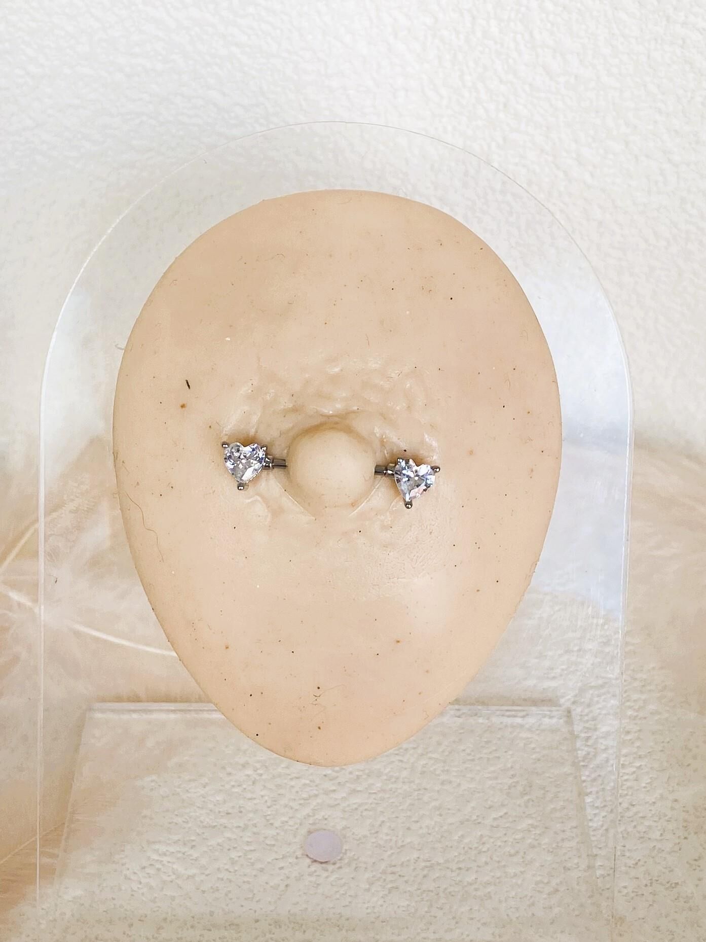 CERRAHİ ÇELİK GÜMÜŞ RENGİ GÖĞÜS UCU PİERCİNG KÜPE