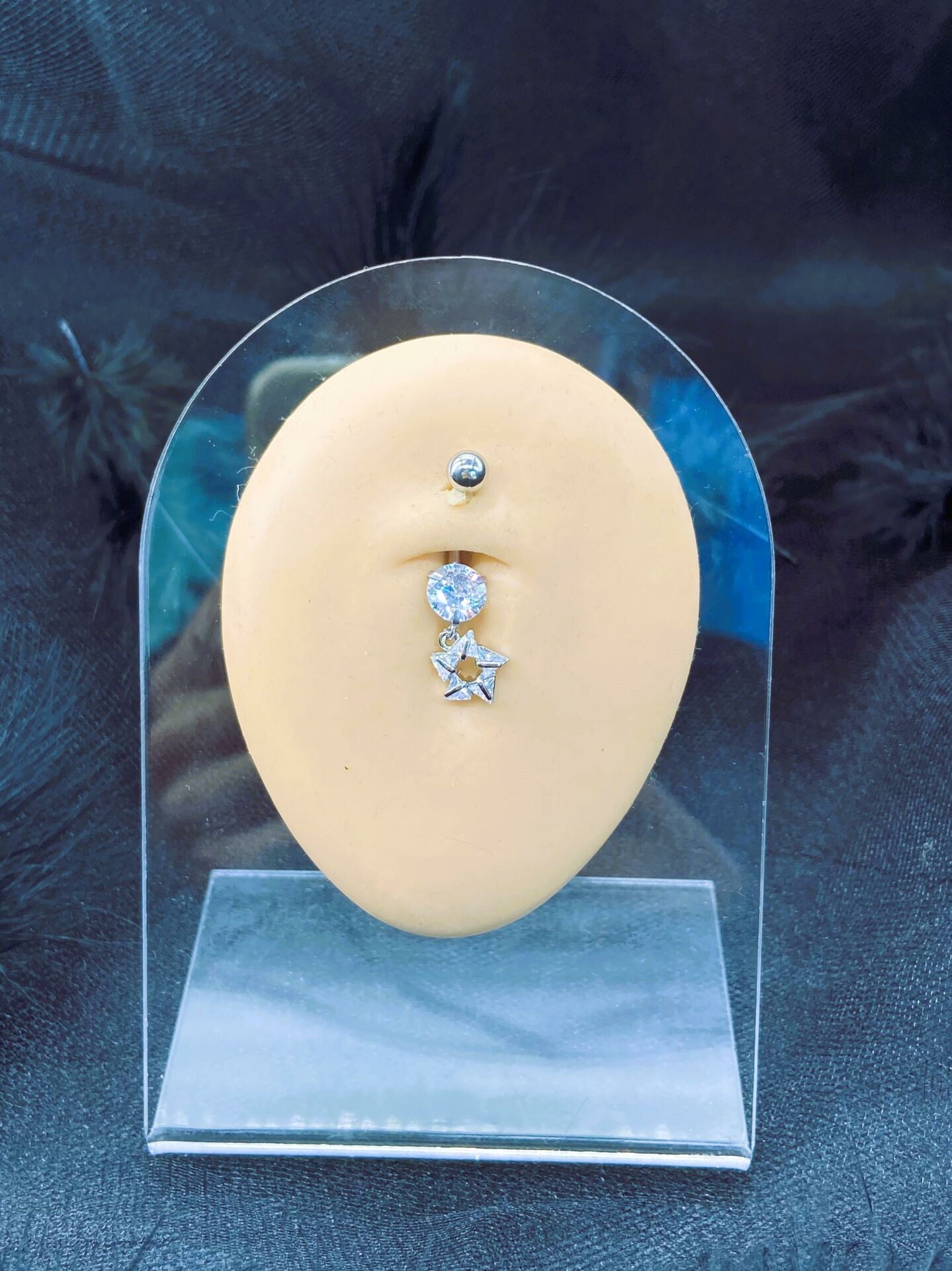 CERRAHİ ÇELİK GÜMÜŞ RENGİ GÖBEK PİERCİNG KÜPE