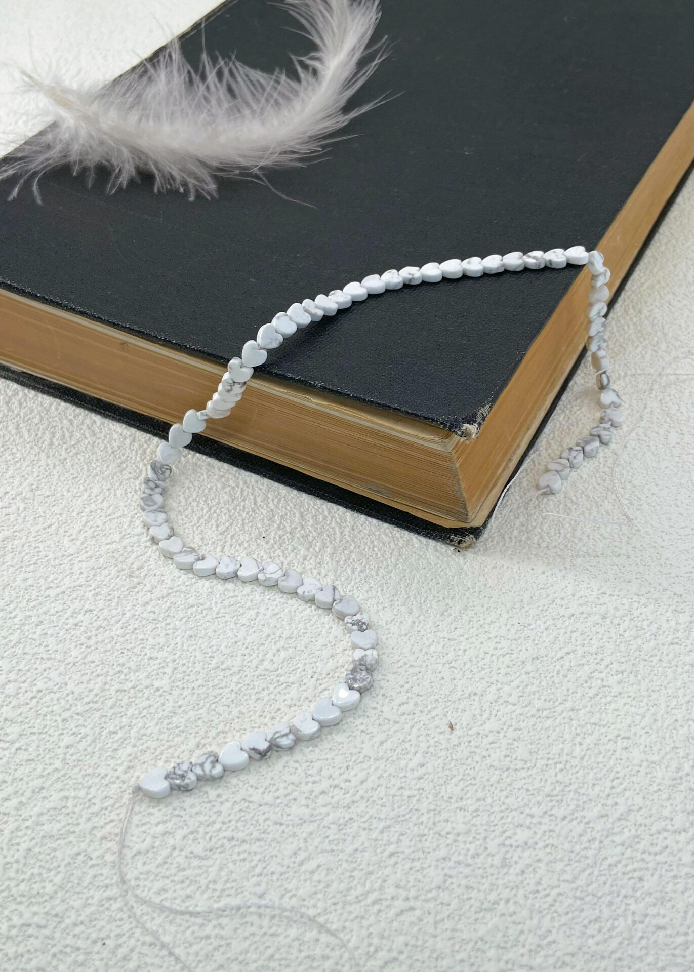 HAVLİT DOĞALTAŞ KALPLİ DİZİ 4 MM