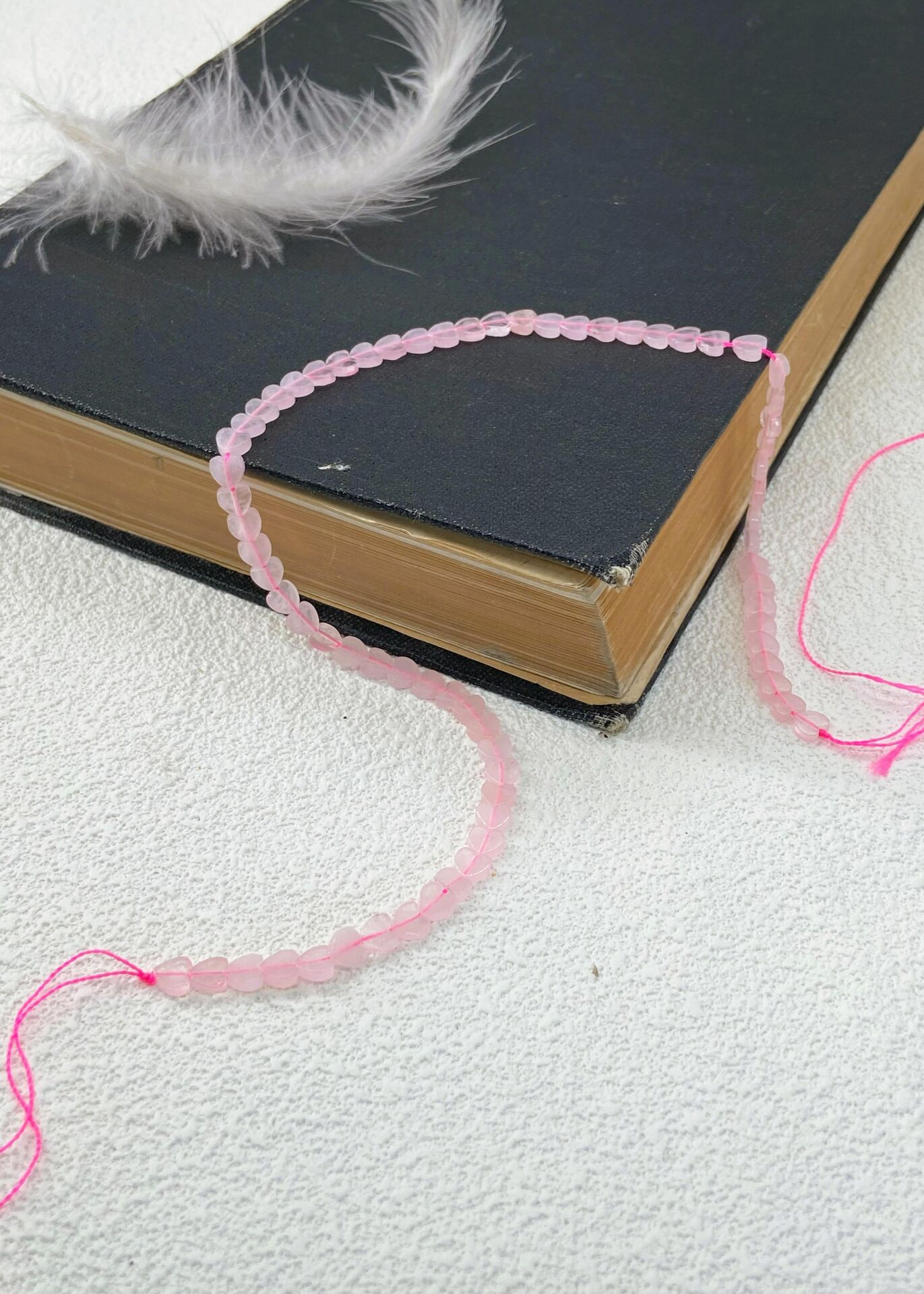 PEMBE KUVARS DOĞALTAŞ KALPLİ DİZİ 4 MM