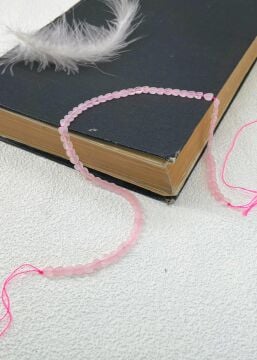 PEMBE KUVARS DOĞALTAŞ KALPLİ DİZİ 4 MM