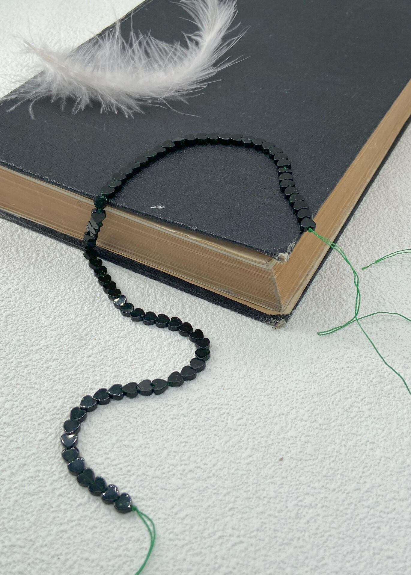 OBSİDİYEN DOĞALTAŞ KALPLİ DİZİ 4 MM