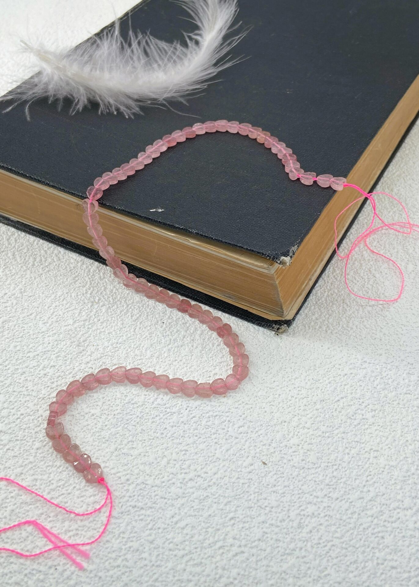 GÜL KUVARS DOĞALTAŞ KALPLİ DİZİ 4 MM