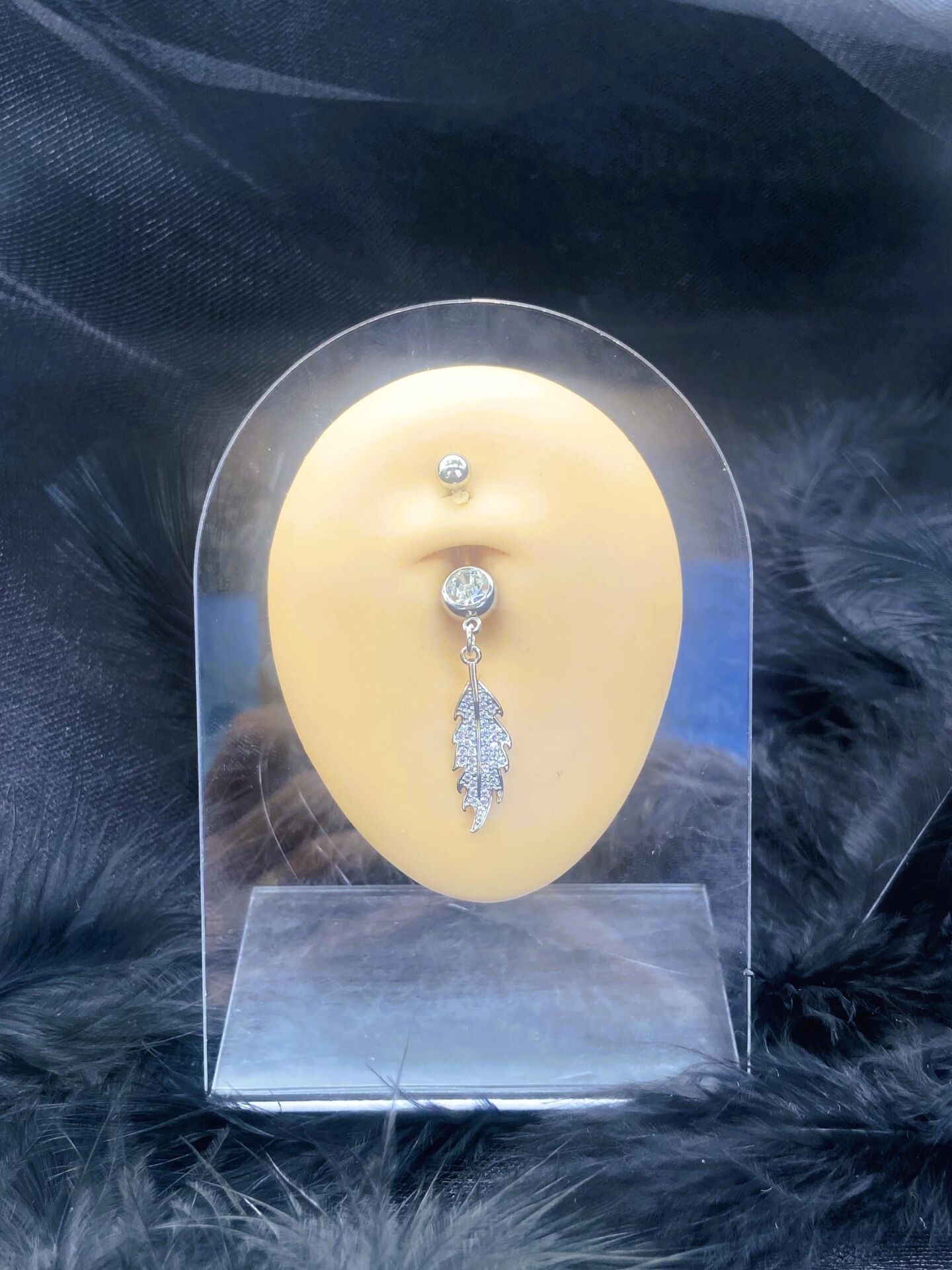 CERRAHİ ÇELİK GÜMÜŞ RENGİ GÖBEK PİERCİNG KÜPE