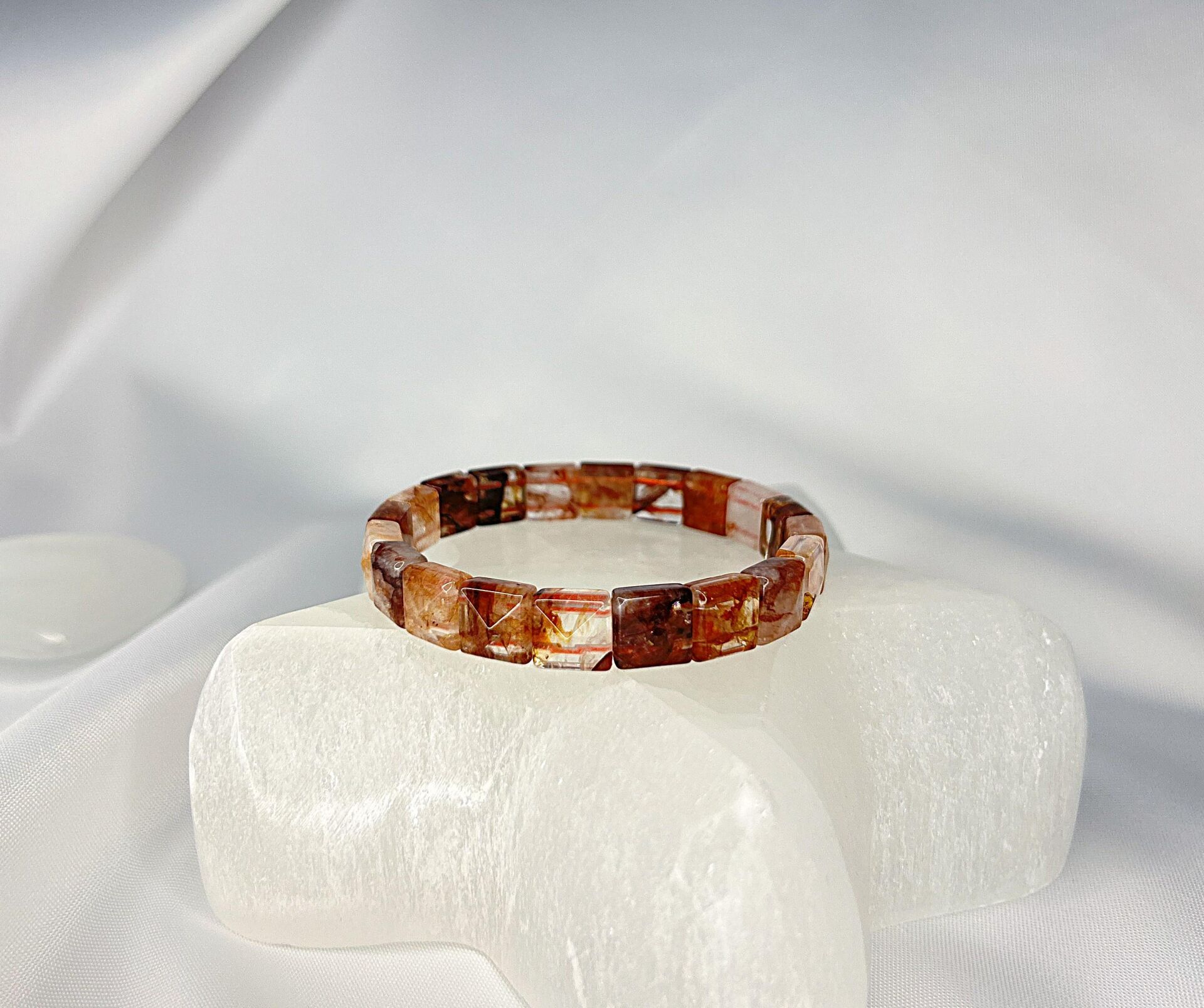 ATEŞ KUVARS DOĞALTAŞ ROLEX KESİM BİLEKLİK