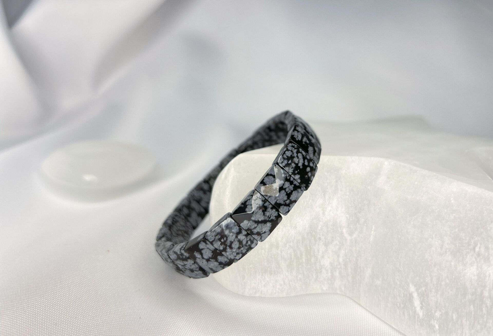 KARLI OBSİDİYEN DOĞALTAŞ ROLEX KESİM BİLEKLİK