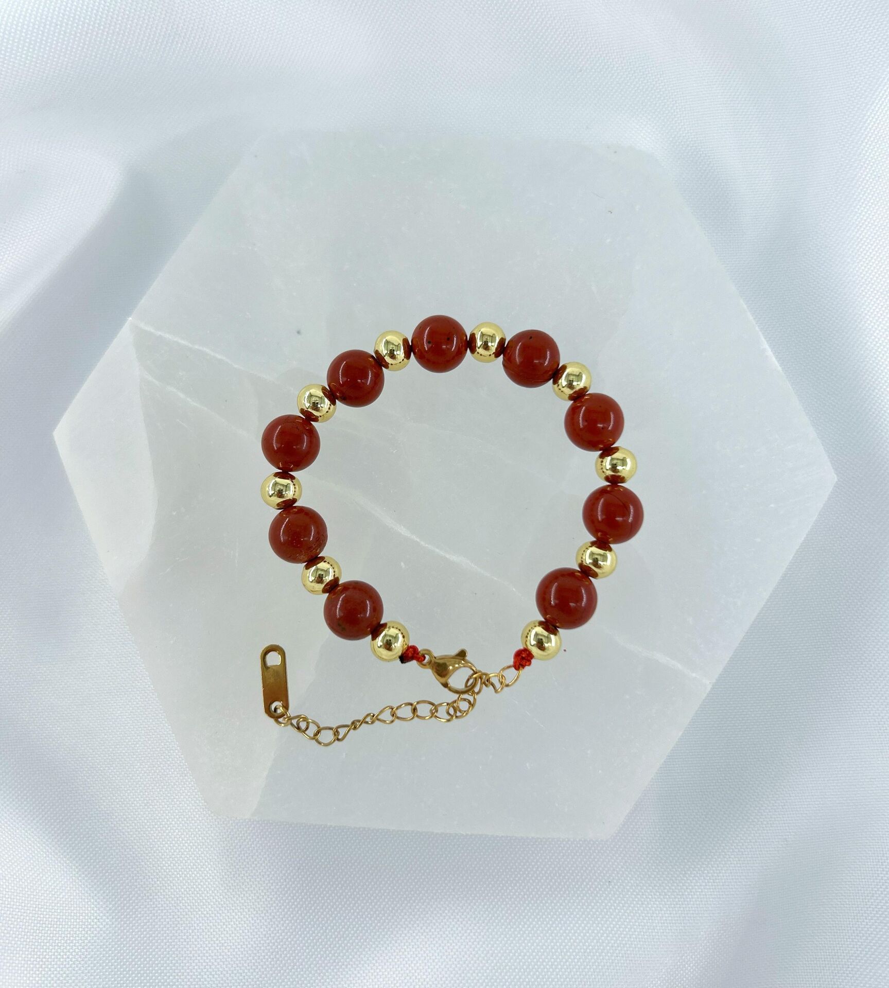 KIRMIZI JASPER 8MM DOĞALTAŞ ÇELİK KLİPSLİ BİLEKLİK