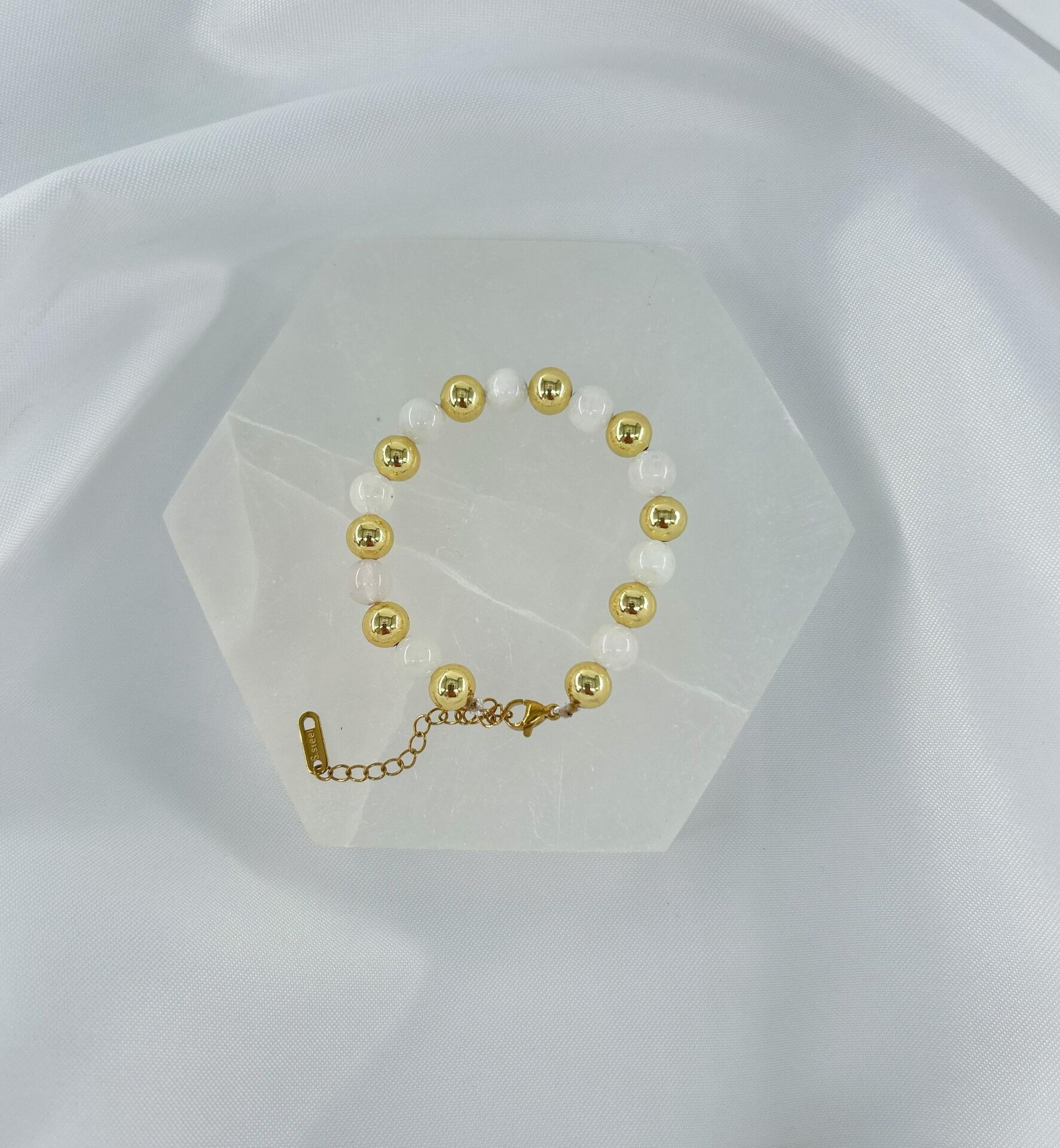 AY TAŞI 8MM DOĞALTAŞ ÇELİK KLİPSLİ BİLEKLİK