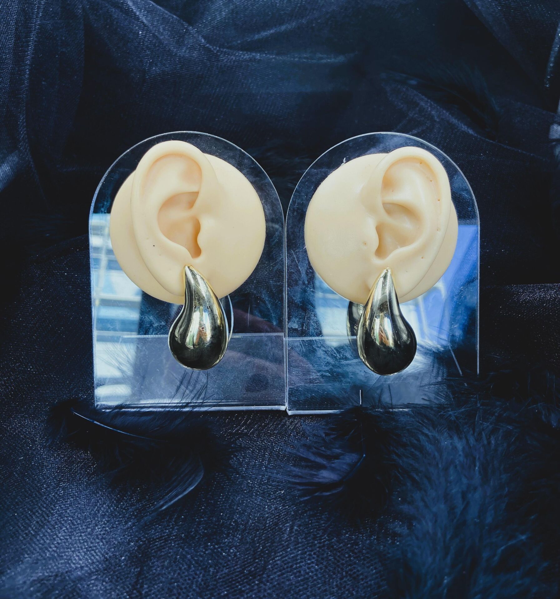 CERRAHİ ÇELİK ALTIN RENGİ ÇİFT KÜPE