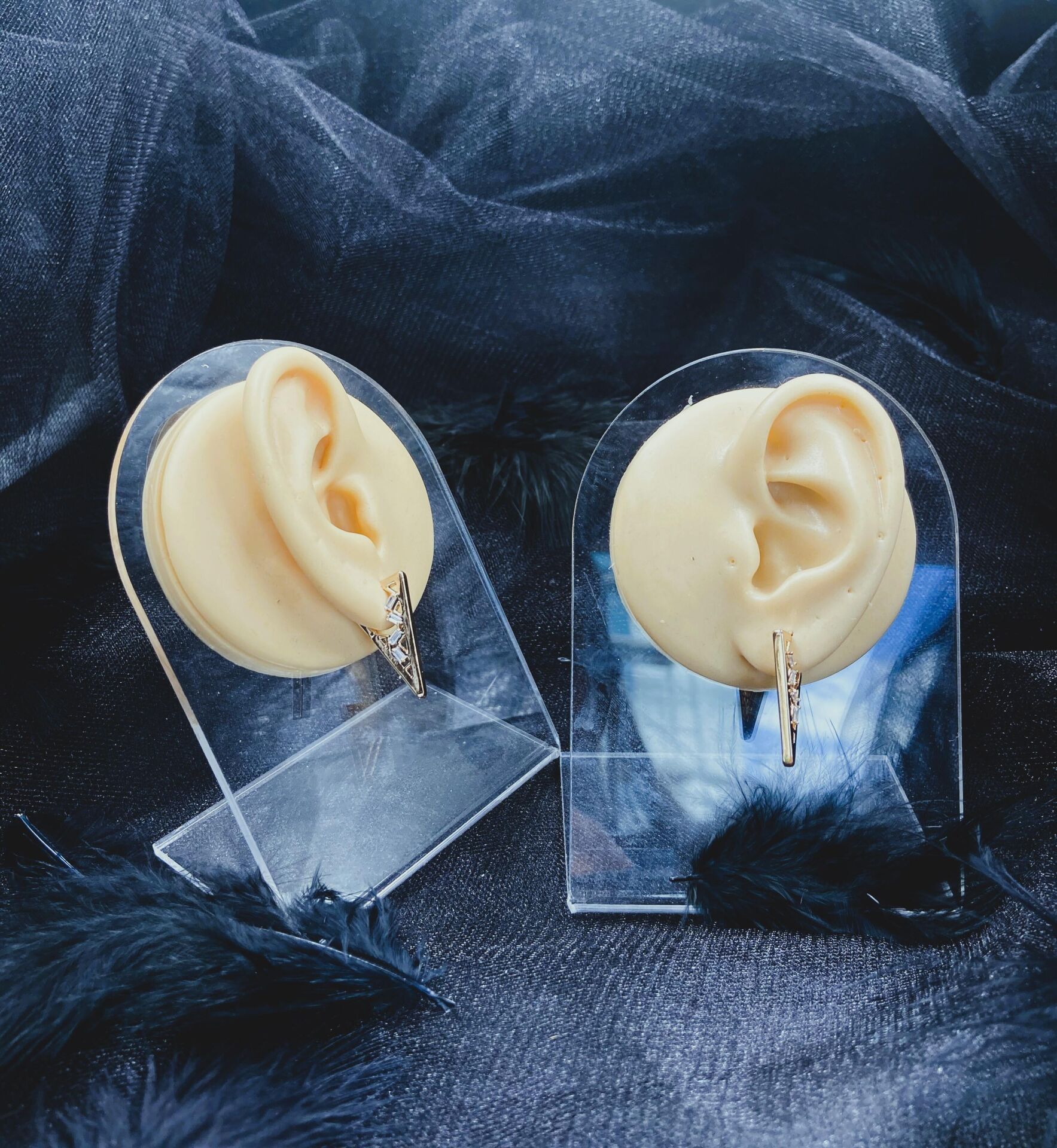 CERRAHİ ÇELİK ALTIN RENGİ ÇİFT KÜPE