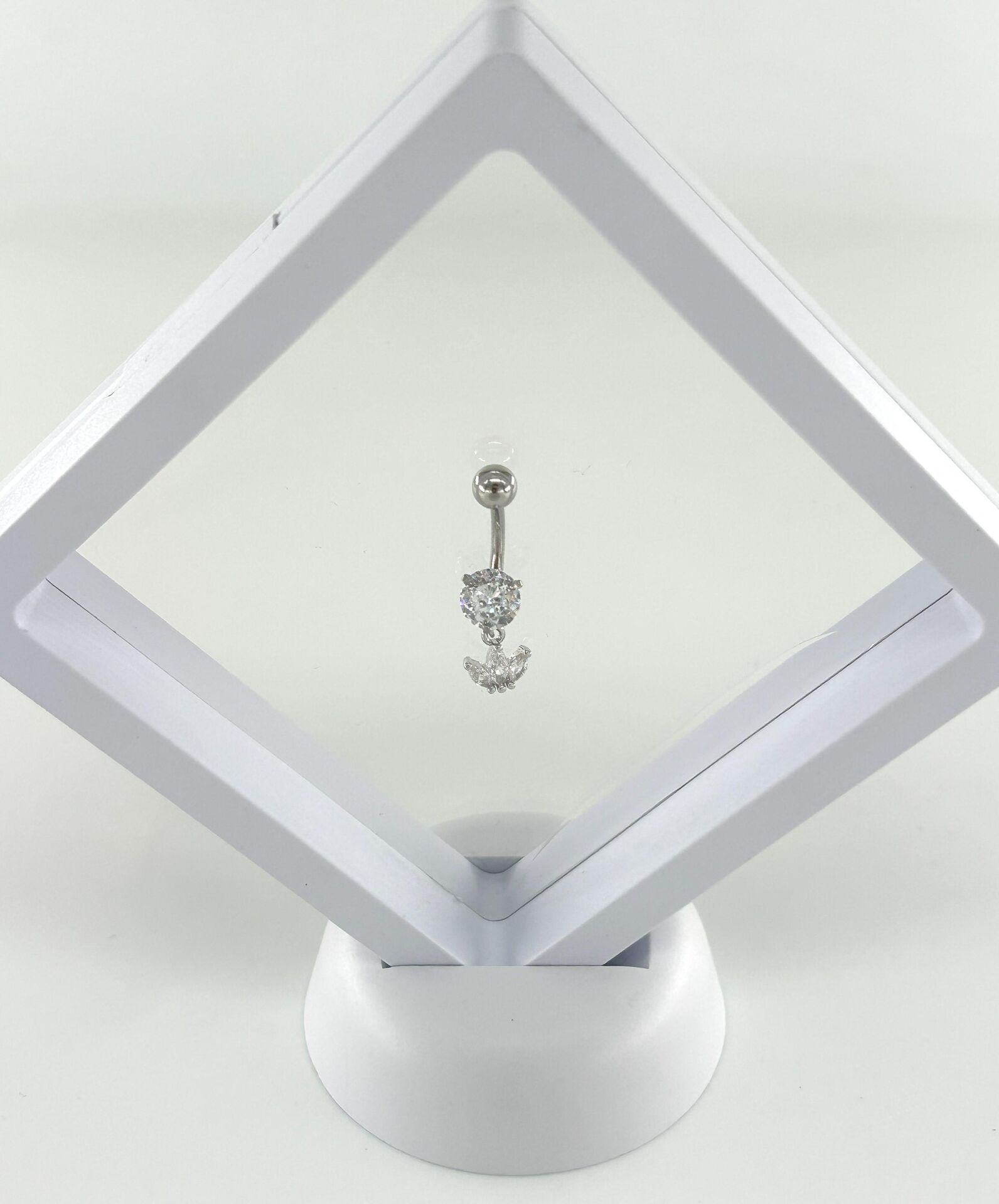 316L Cerrahi Çelik Piercing Taç Tasarımlı/ Paslanmaz ve Antialerjik